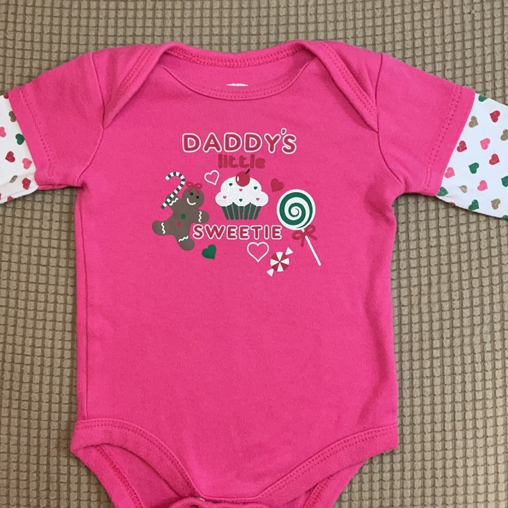 👼3 for $10👼 “Daddy’s Little Sweetie” Pink Long Sleeve Onesie. EUC. 0-3M.